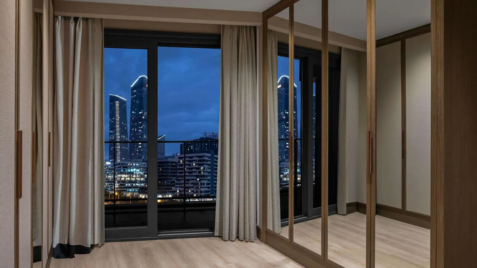 Hotel Moevenpick Living Istanbul Saklivadi