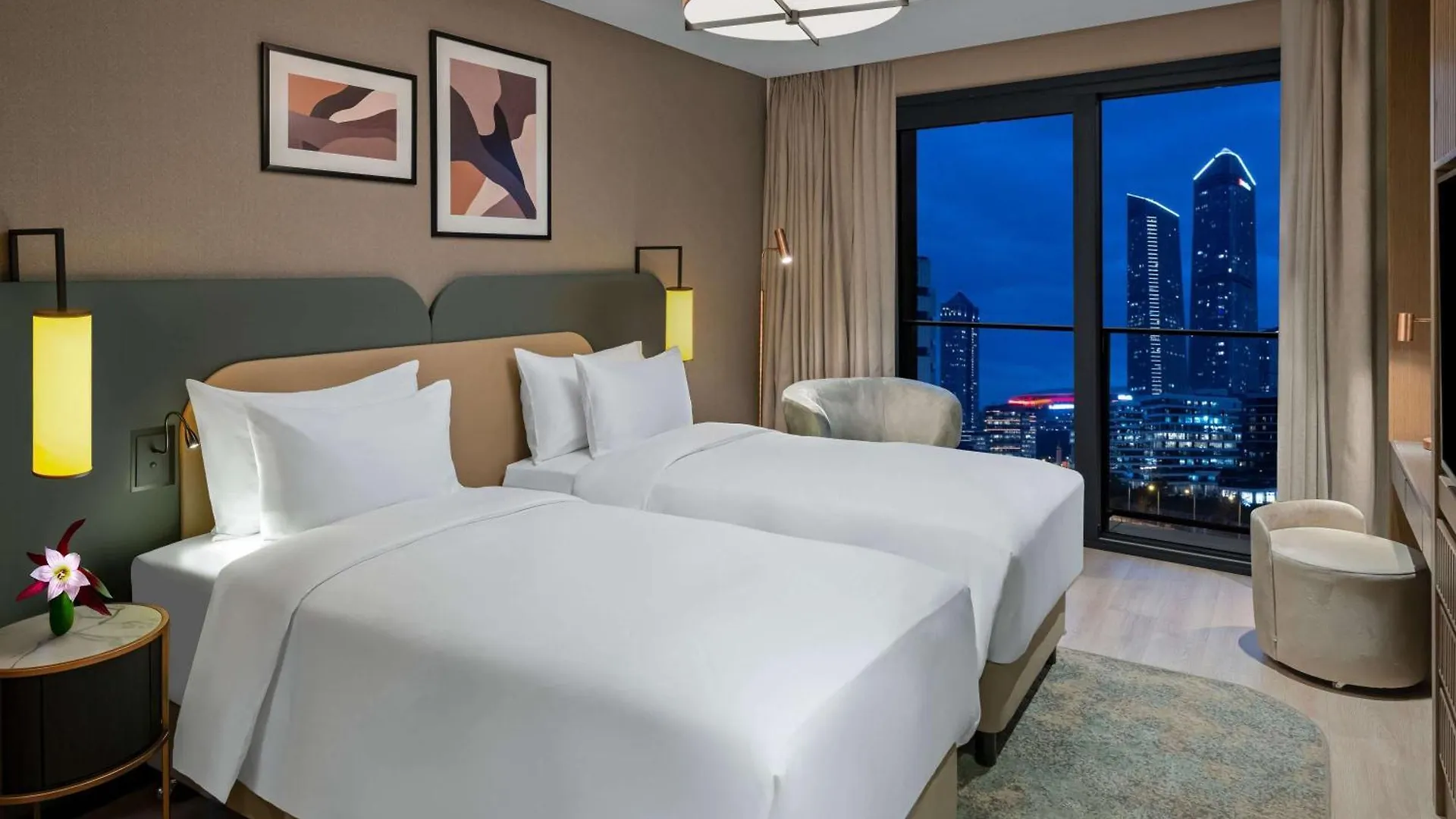Hotel Moevenpick Living Istanbul Saklivadi 0*,